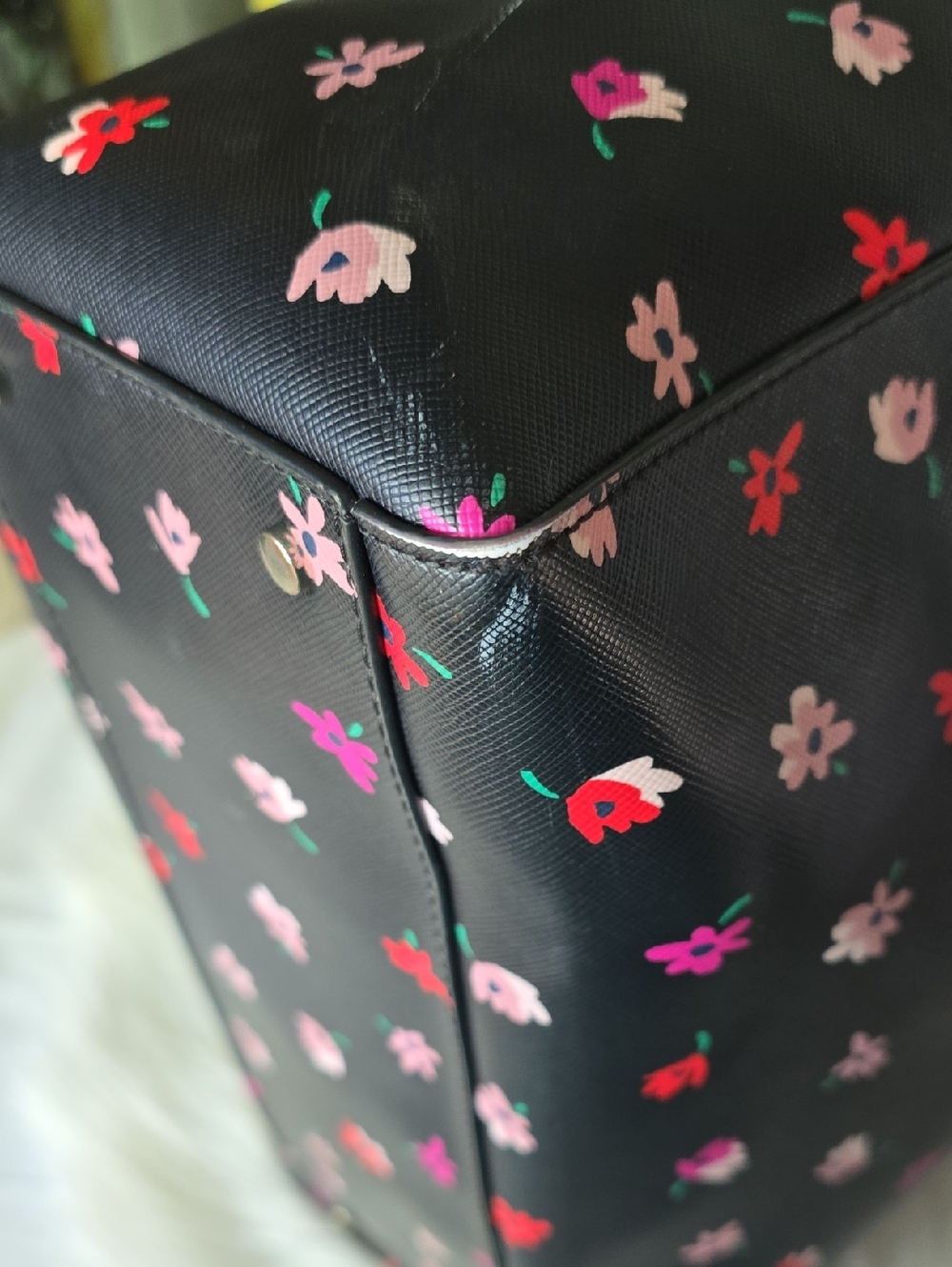 Kate Spade Black Floral Petite Tote GUC - Picture 11 of 16
